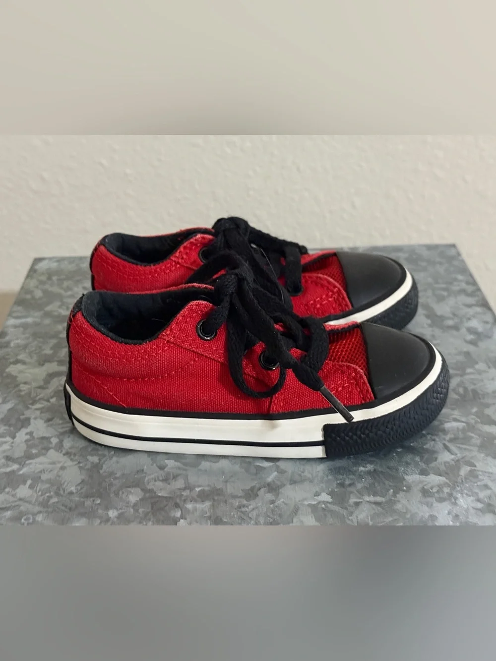Converse All Stars Kids Red Canvas Sneakers with Black Accents, Size 6